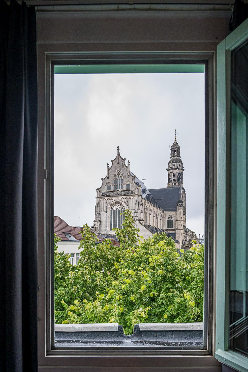 Urban Dreams Hotel