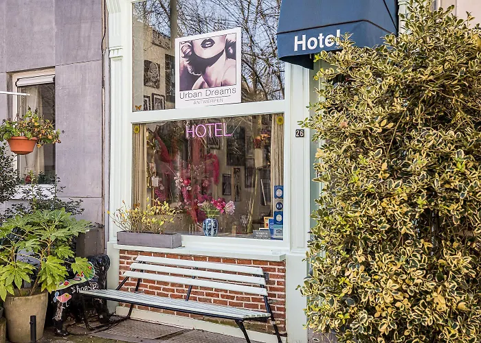 Hotel Urban Dreams